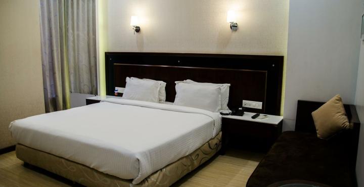 Hotel Sai Mahal Shirdi Extérieur photo