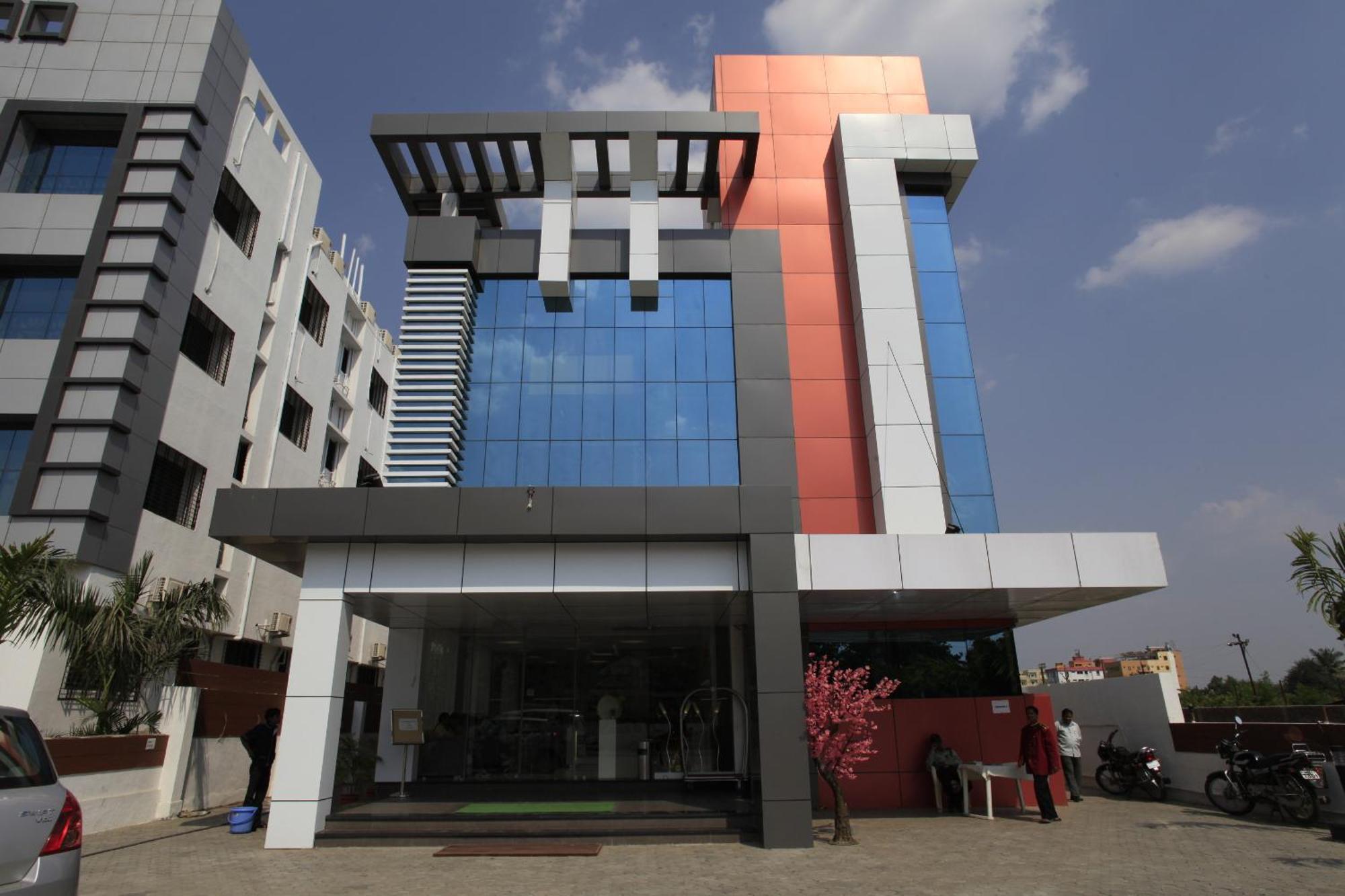Hotel Sai Mahal Shirdi Extérieur photo